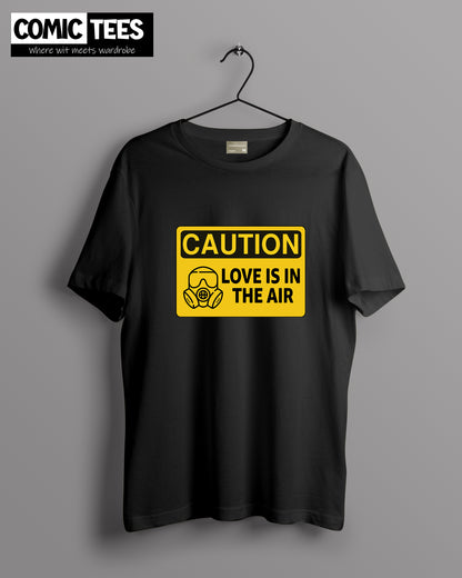 Caution Love is in the air Oversize T-Shirt