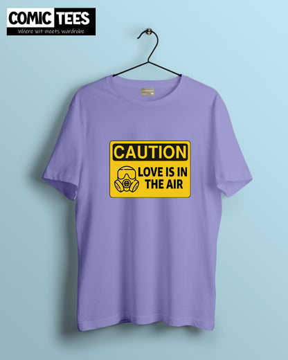 Caution Love is in the air Oversize T-Shirt