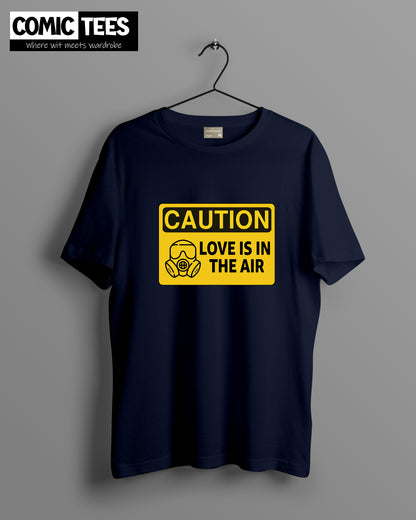 Caution Love is in the air Oversize T-Shirt